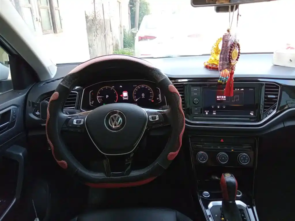 Volkswagen T-ROC 2020 280TSI DSG 2WD Comfort фото 3