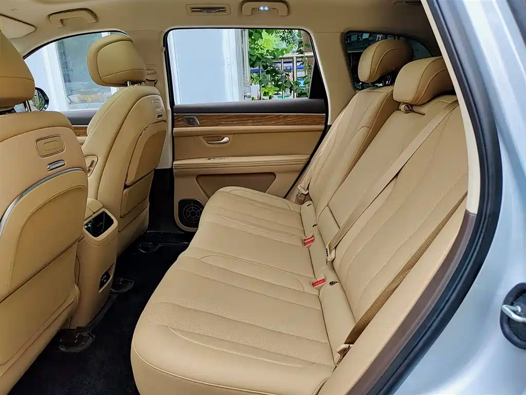 AITO Wenjie AITO M7 2024 1.5T Smart Drive 4WD Ultra 5-seater фото 8