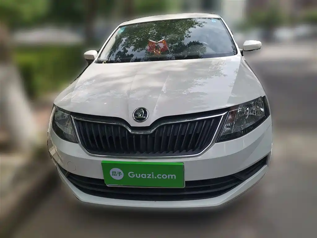 Škoda Rapid 2019 Facelift 1.5L Manual Standard Version China VI фото 3