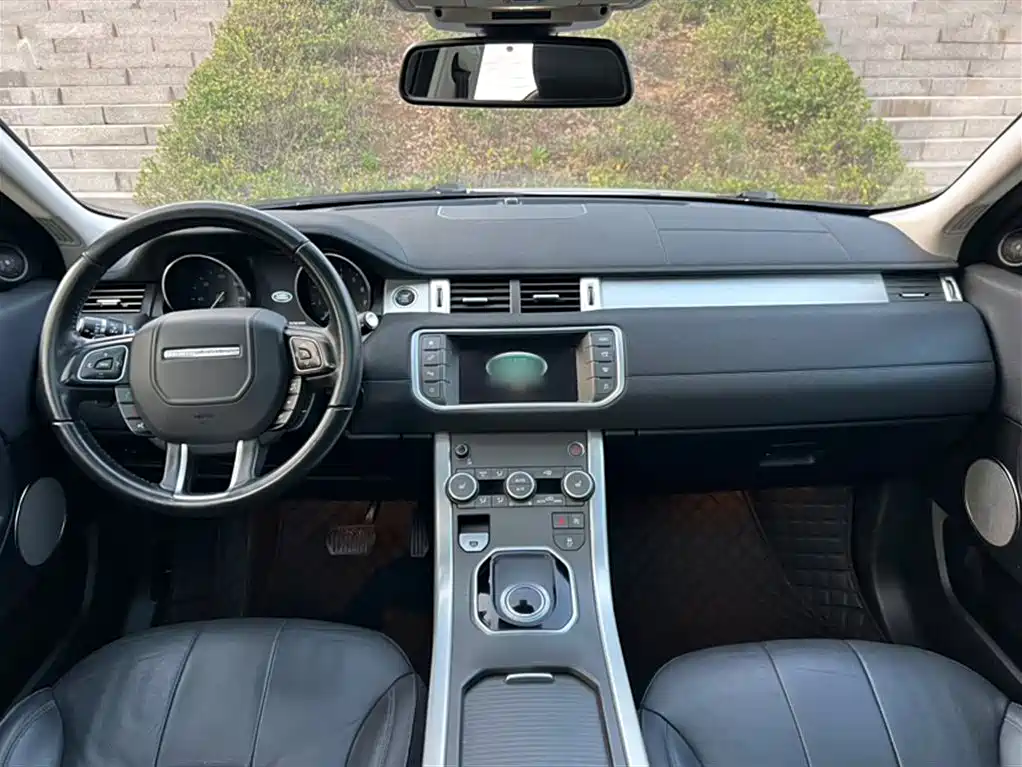 Land Rover Range Rover Evoque 2016 2.0T PURE Style фото 9