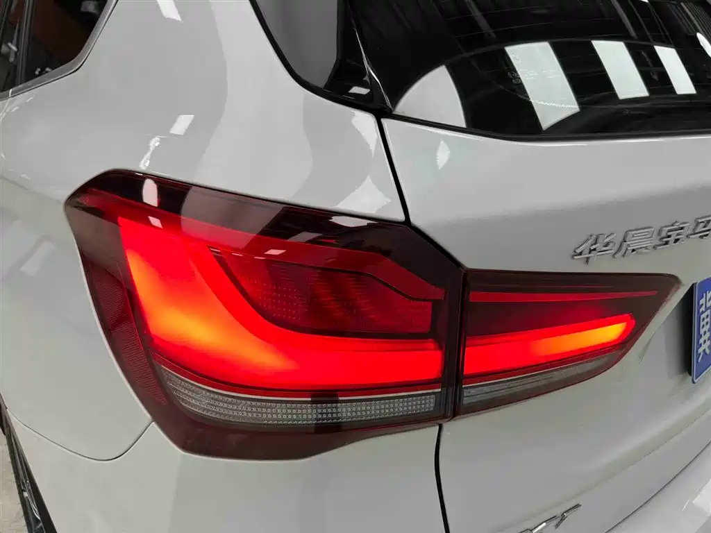 BMW X1 2022 sDrive20Li Premium фото 20