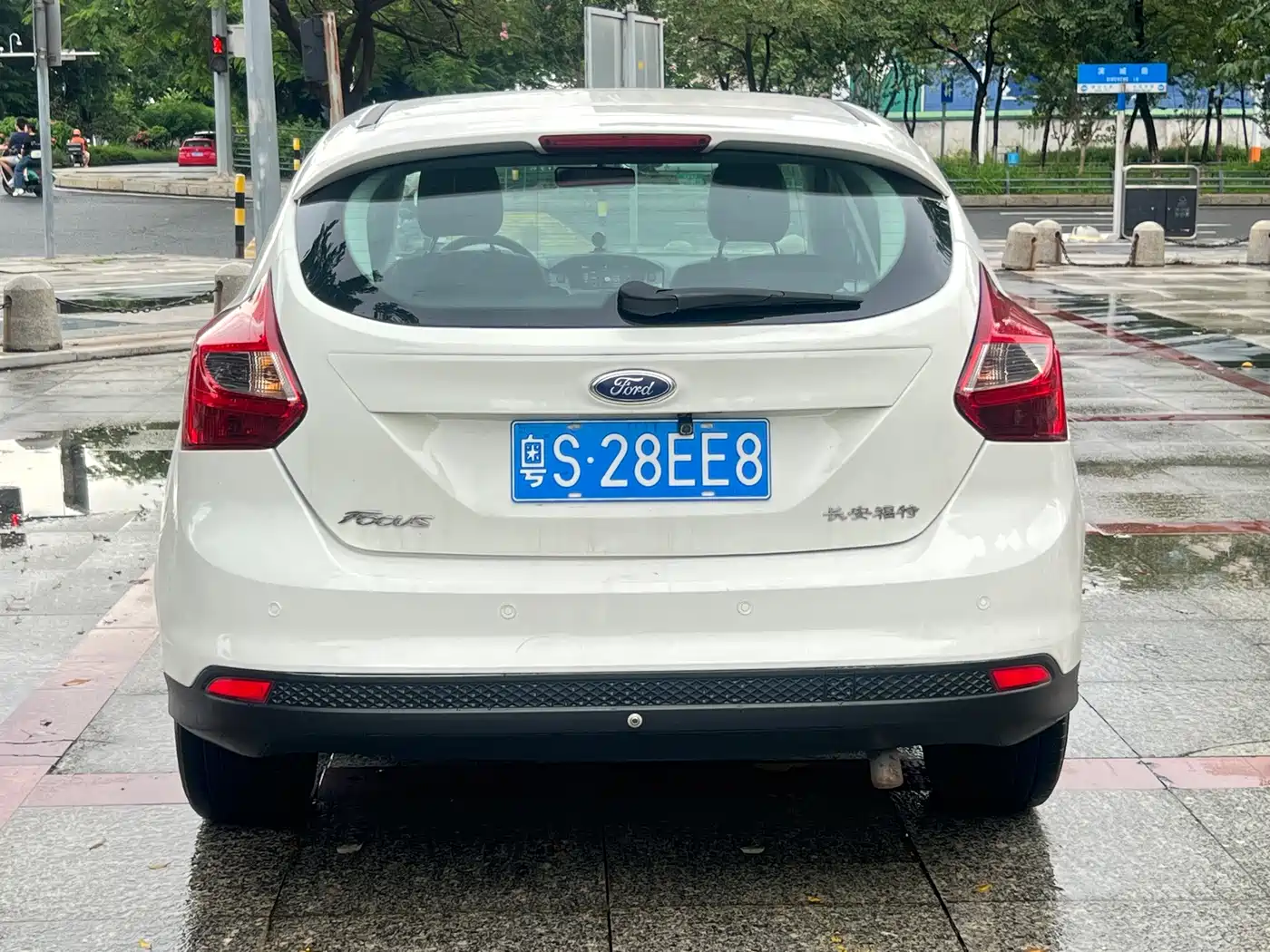 Фото 5 - Ford Focus