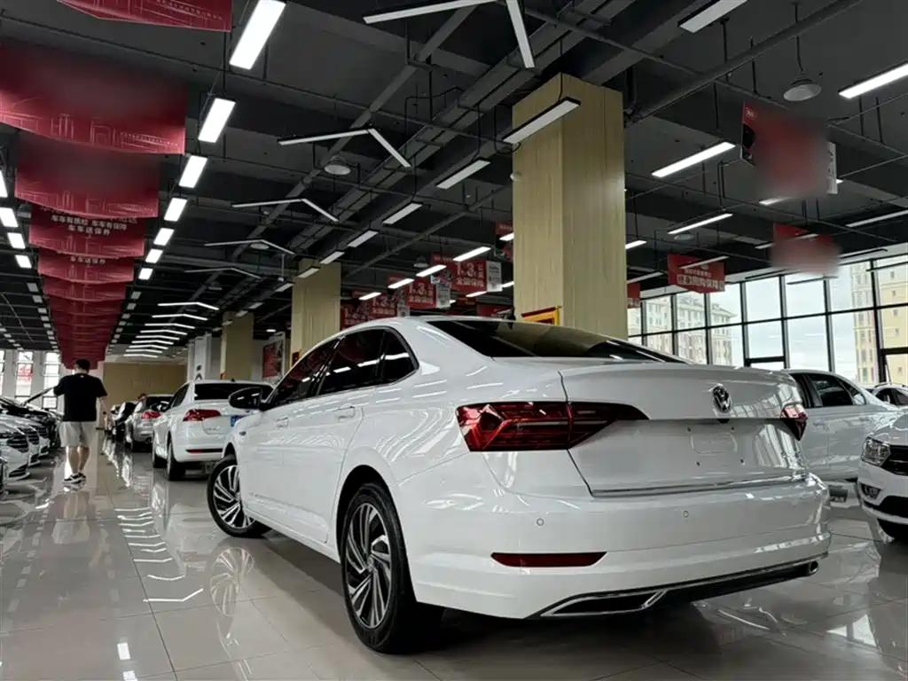 Volkswagen Sagitar 2021 280TSI DSG Luxury Smart Connect фото 10
