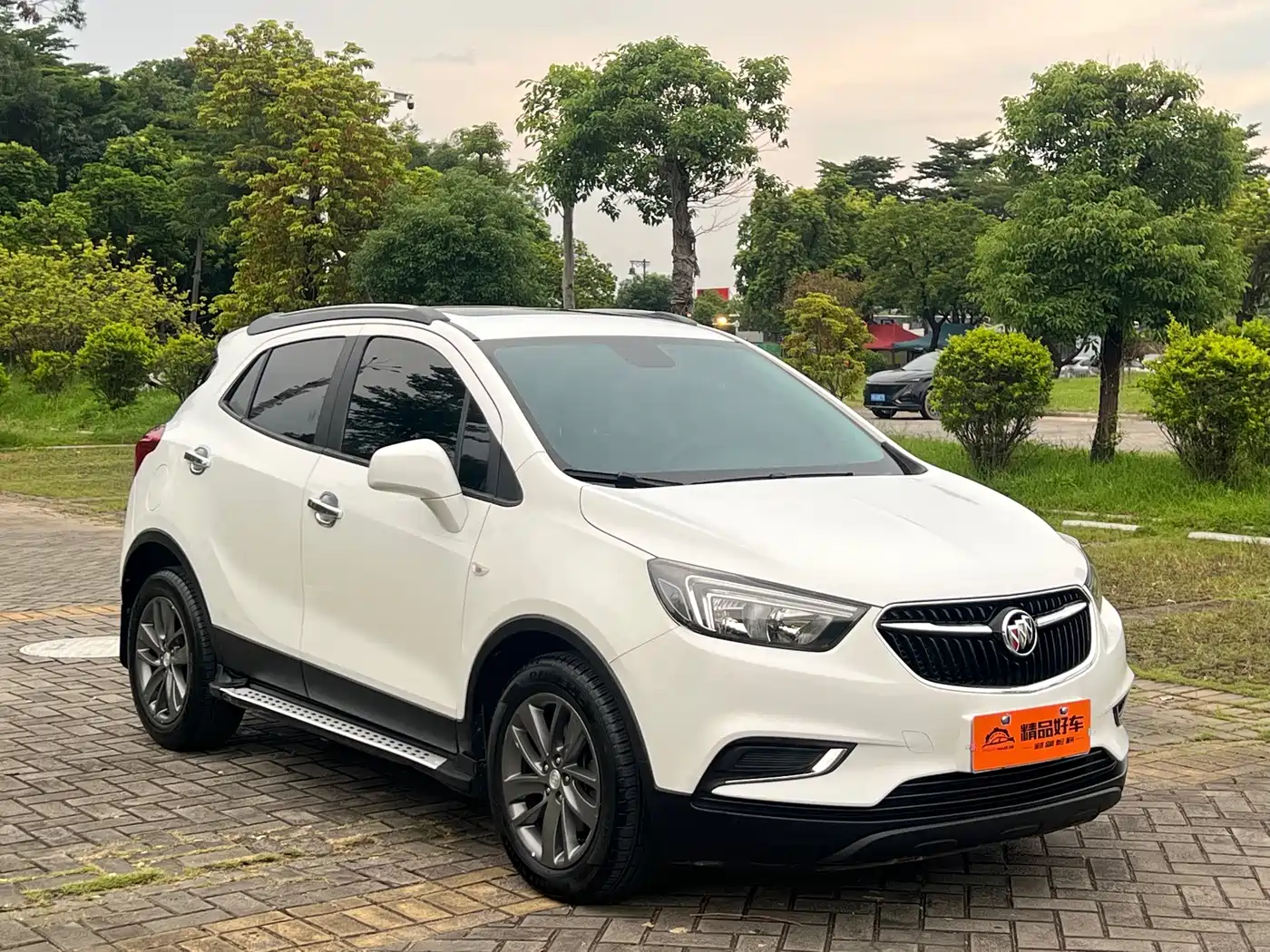 Photo 3 - Buick Encore