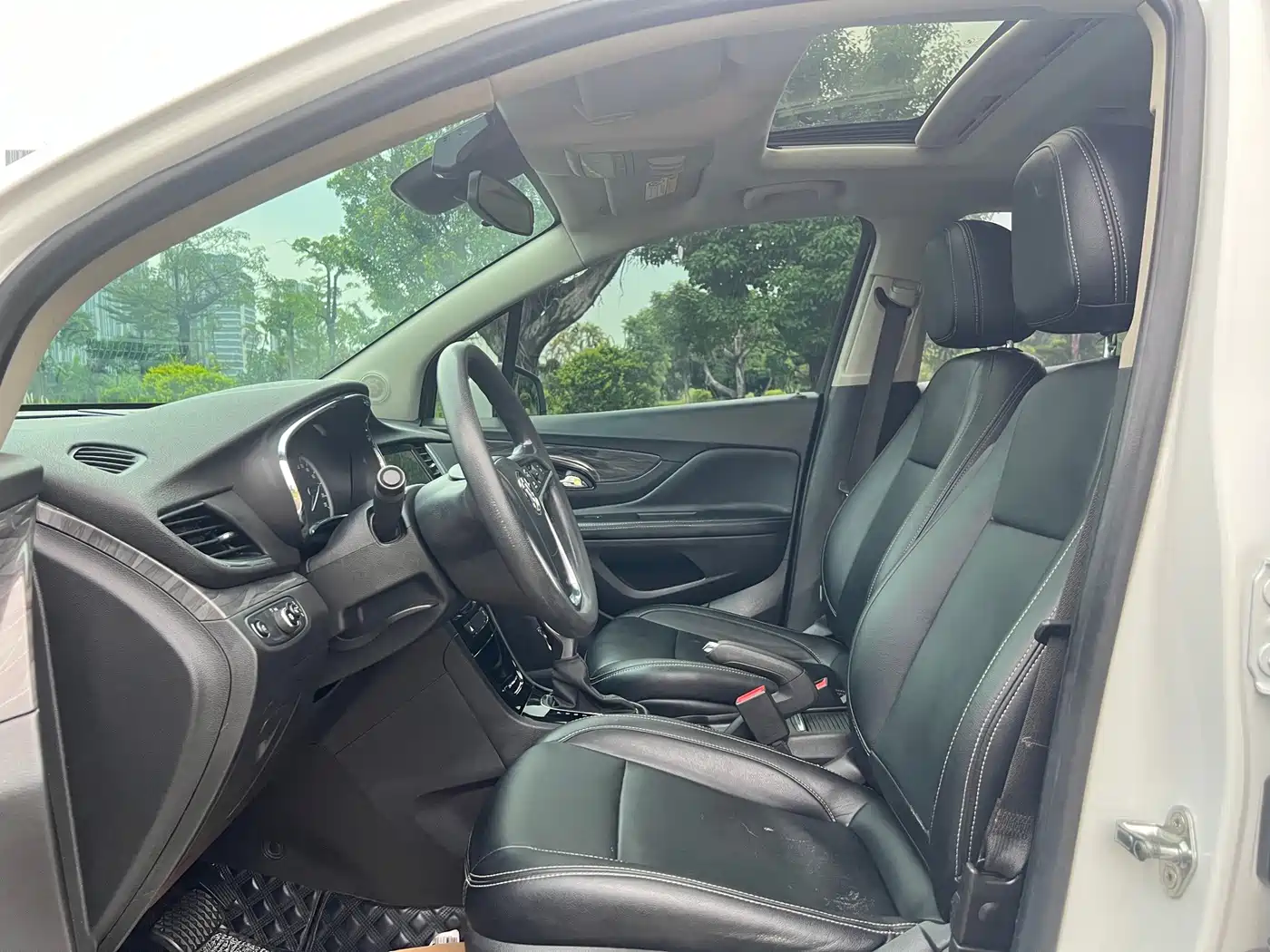 Photo 8 - Buick Encore