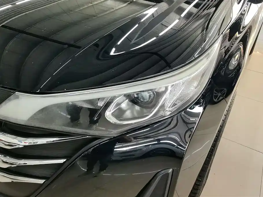 GAC Trumpchi Trumpchi M6 2019 270T DCT Luxury Edition (7-seater) (China VI) фото 5