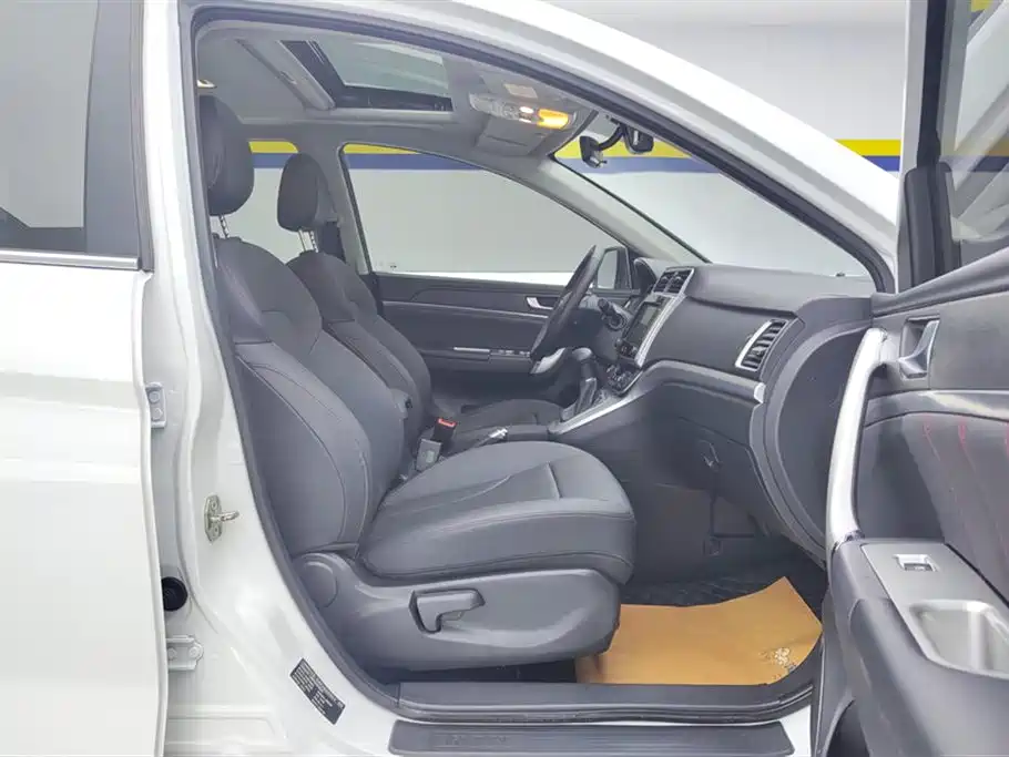 Haval M6 2019 1.5T DCT 2WD Elite Type China VI фото 8