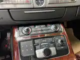 Фото 3 - Audi A8