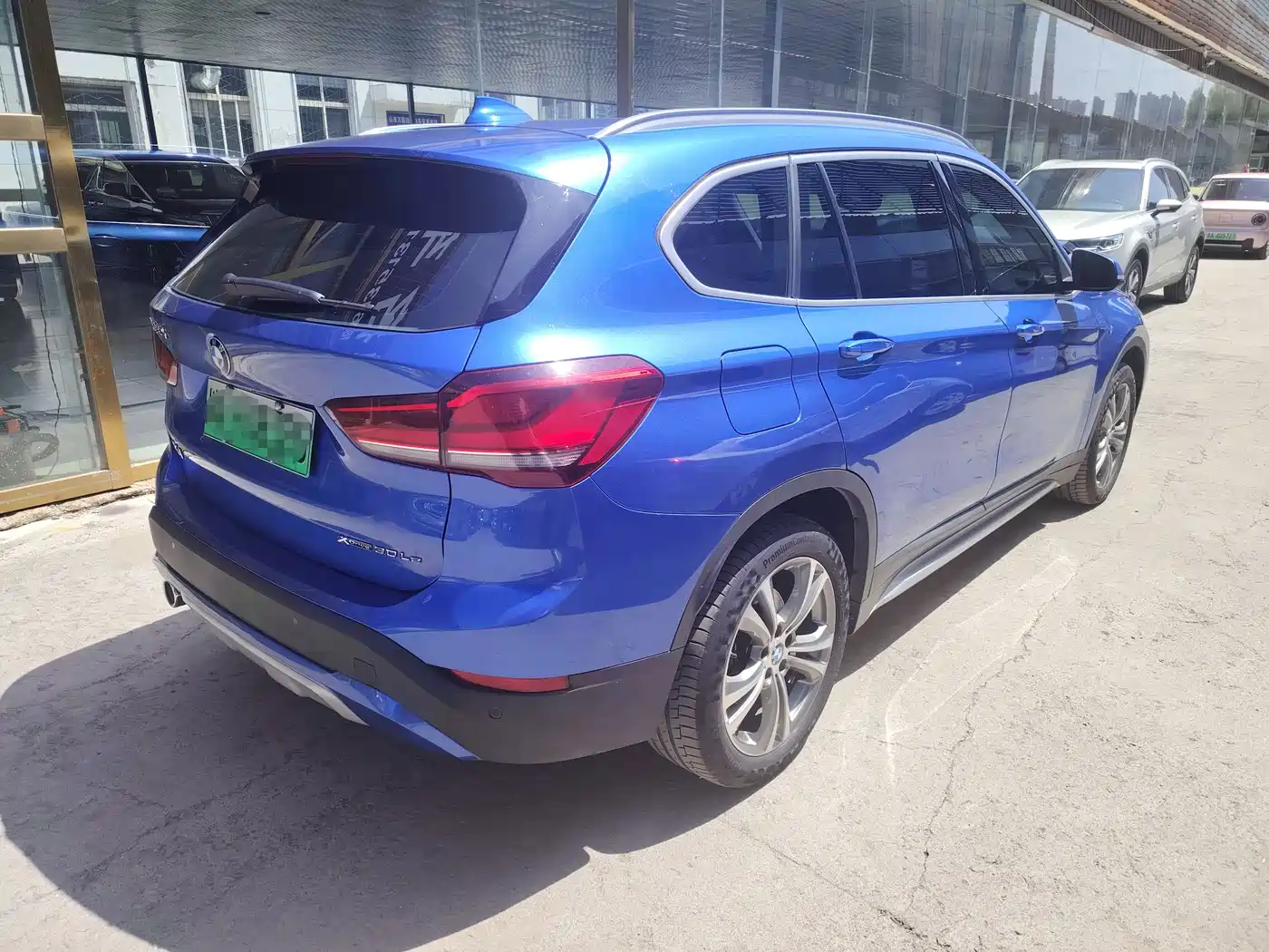 BMW X1 New Energy 2020 xDrive30Le Premium Edition фото 6