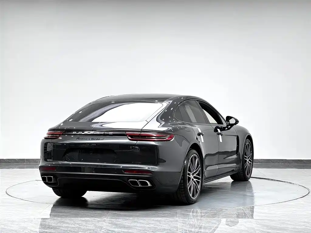 Porsche Panamera 2017 Panamera Turbo 4.0T фото 22