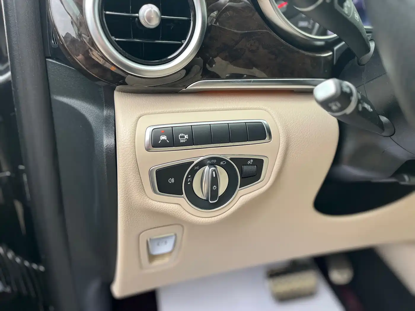 Mercedes-Benz V-Class 2018 V 260 L Premium Long Wheelbase Edition China VI фото 11