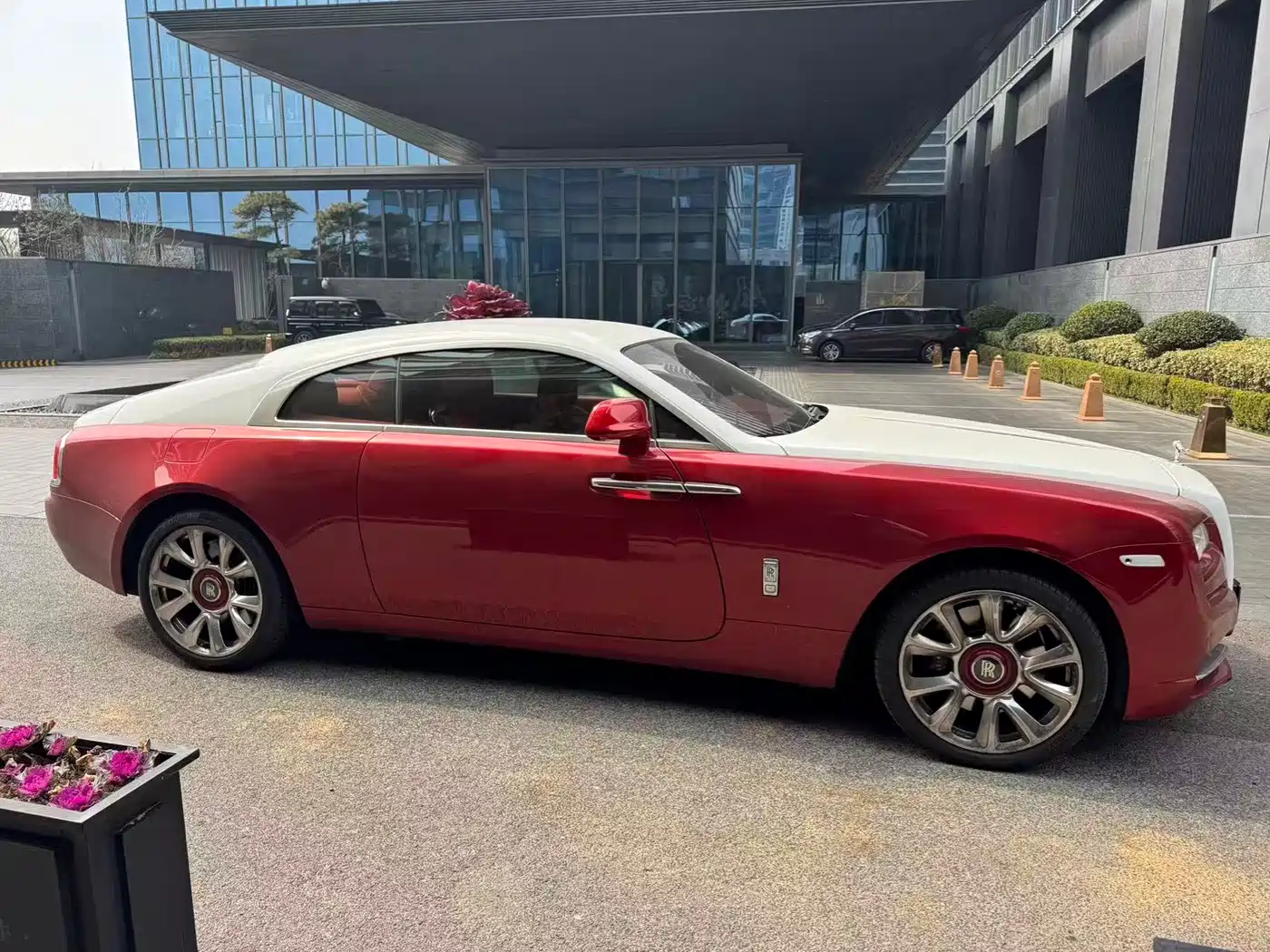 ROLLS-ROYCE PHANTOM