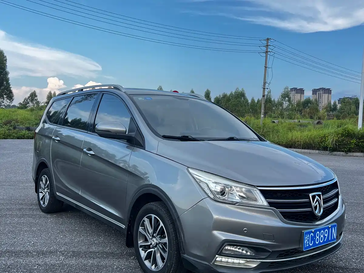 Фото 1 - Baojun 730