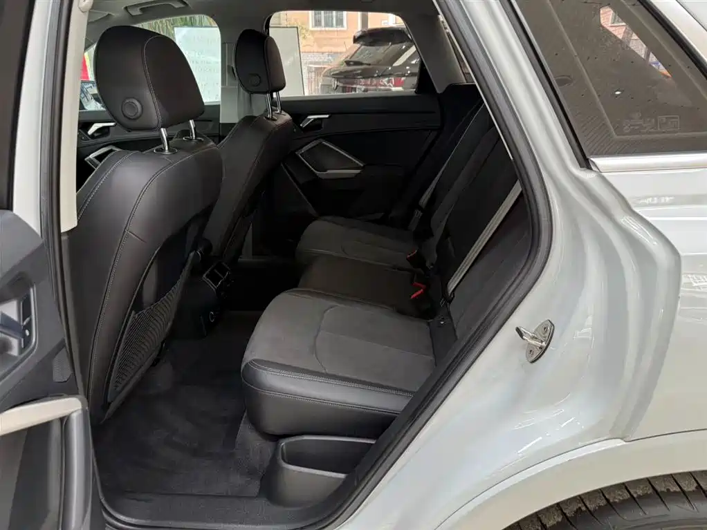 Audi Q3 2023 35 TFSI Fashion Dynamic (1.4T) фото 18