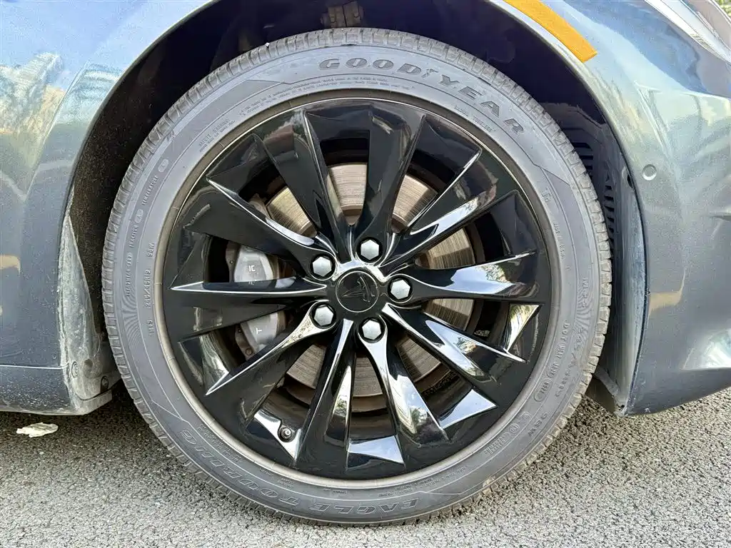 Tesla Model S 2019 2019 Long Range Version