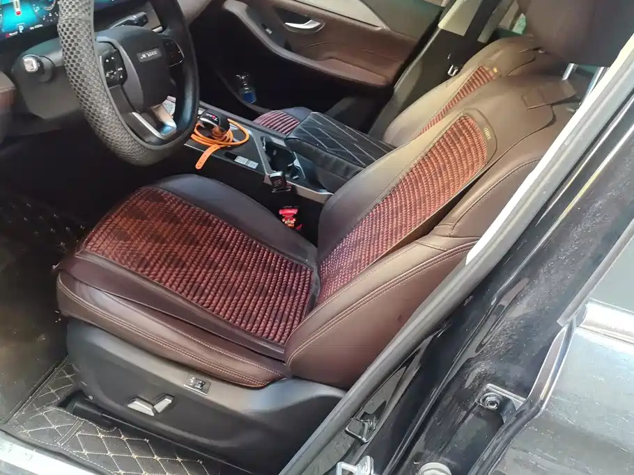 Jetour X90 PLUS 2022 2021 1.6TD DCT Villa 7-Seater
