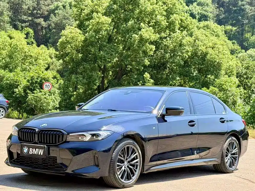 BMW 3 Series 2023 325Li M Sport Black Night Package