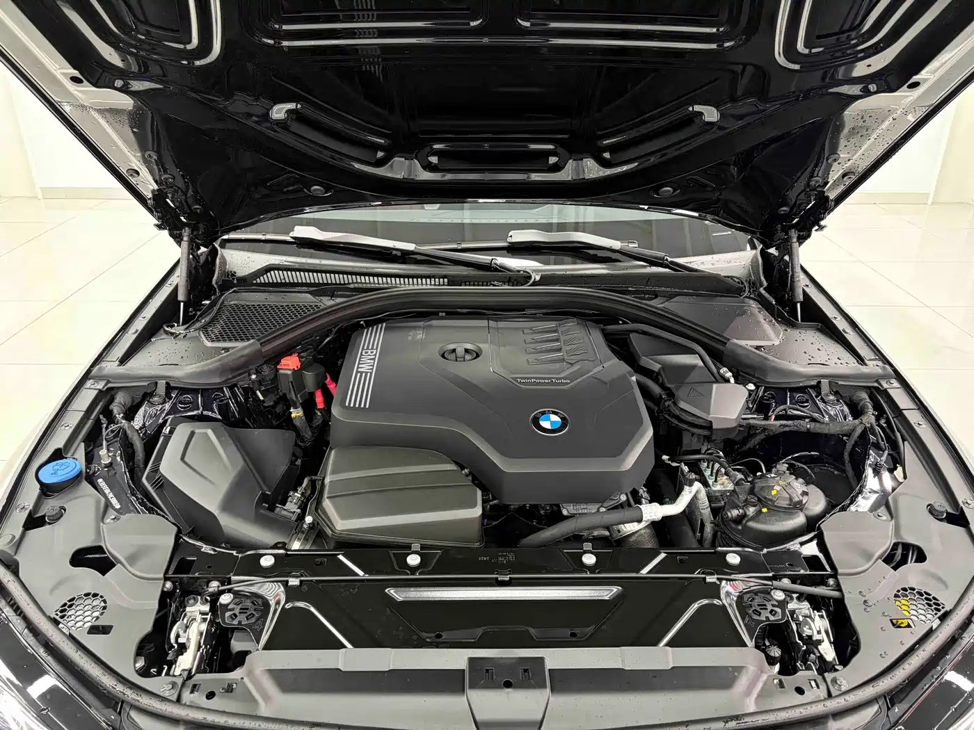 BMW 3 Series 2025 325Li M Sport Package фото 18
