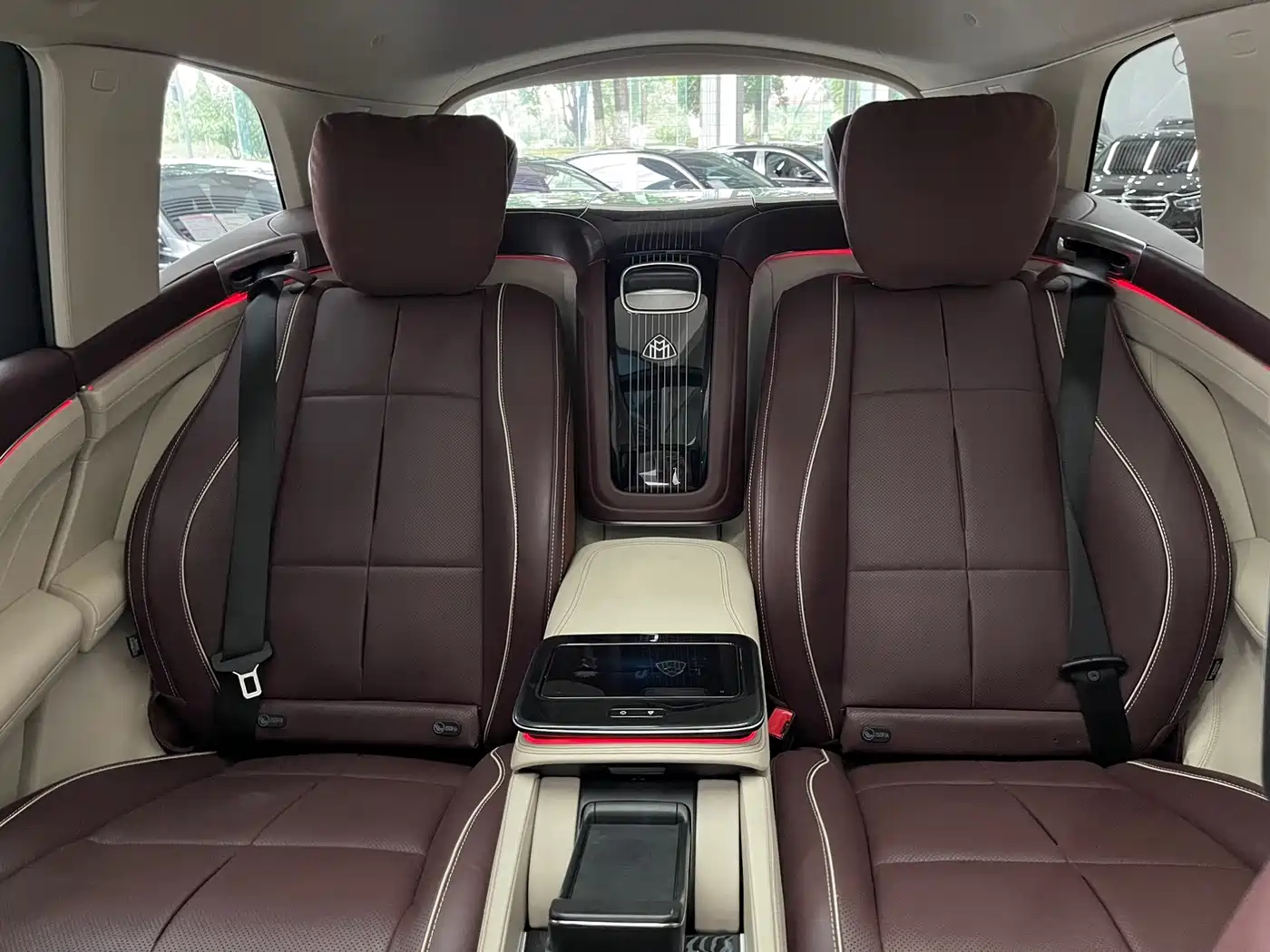 Mercedes-Benz GLS 2023 Second Facelift GLS 450 4MATIC Luxury фото 19