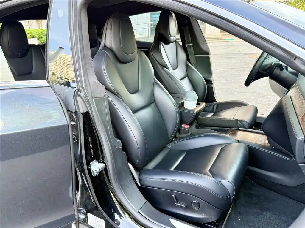 Tesla Model S 2019 2019 Long Range Version