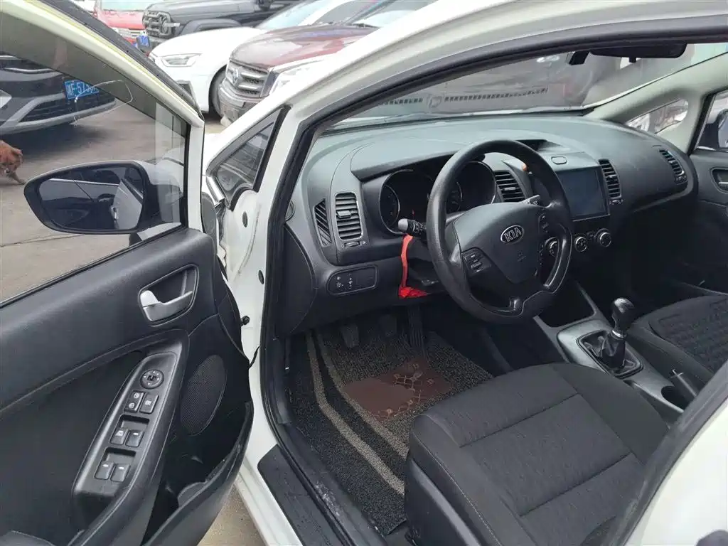 Kia K3 2015 1.6L Manual GL фото 12