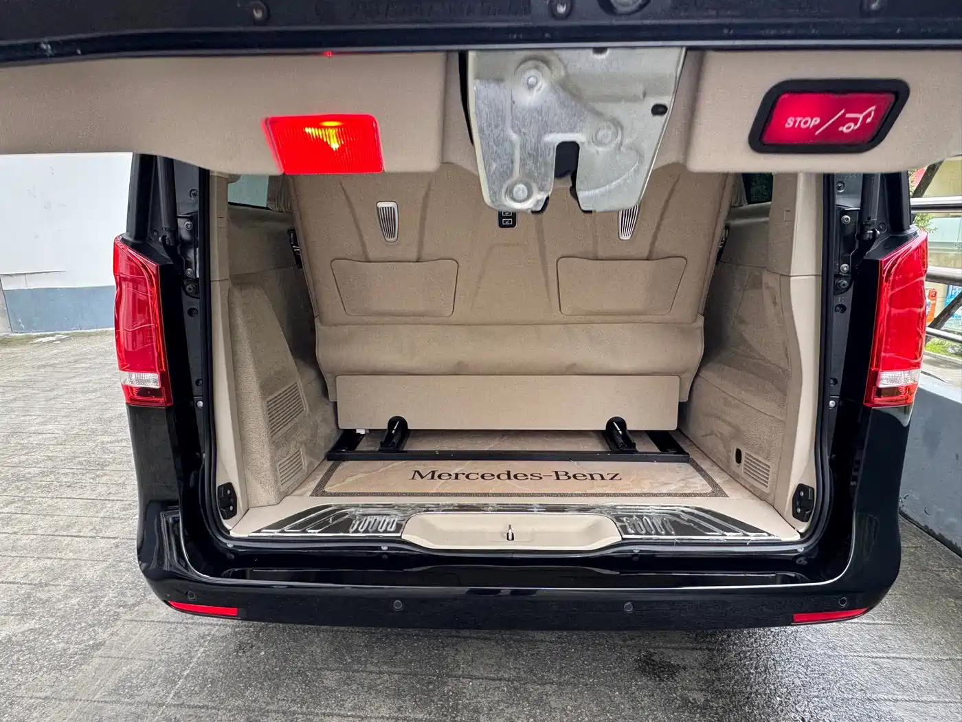 Mercedes-Benz V-Class 2024 2022 V 260 Prestige Edition
