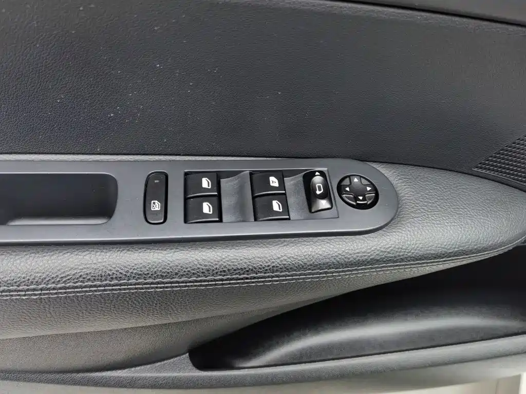 Peugeot 308 2014 2014 Model Joy Edition Classic 1.6L Automatic Trend Style