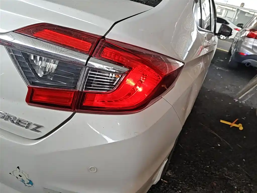 Honda Greiz 2018 2016 1.5L CVT Classic Edition