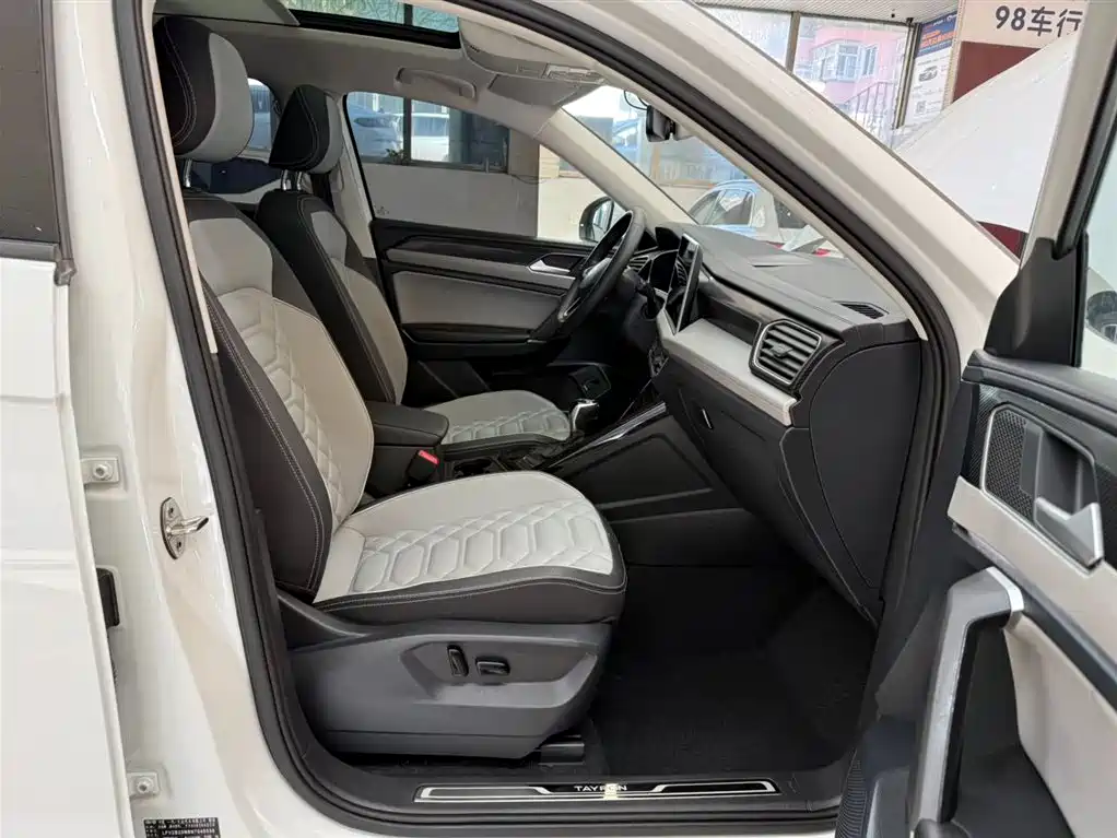 Volkswagen Tayron 2023 280TSI 2WD Luxury Plus Advanced Edition фото 21