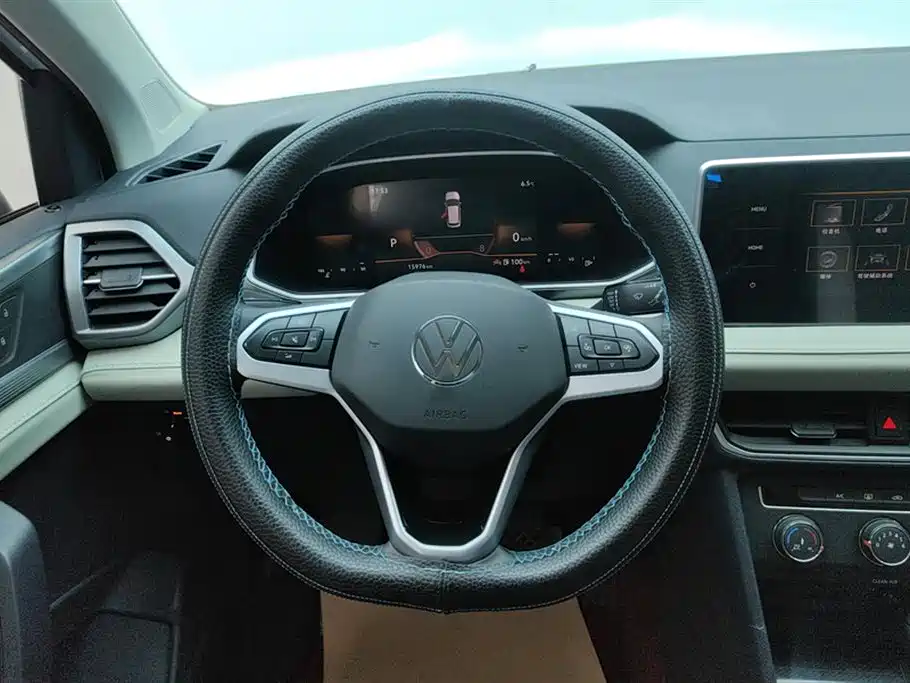 Volkswagen Tharu 2024 300TSI 2WD New Moon Edition фото 15