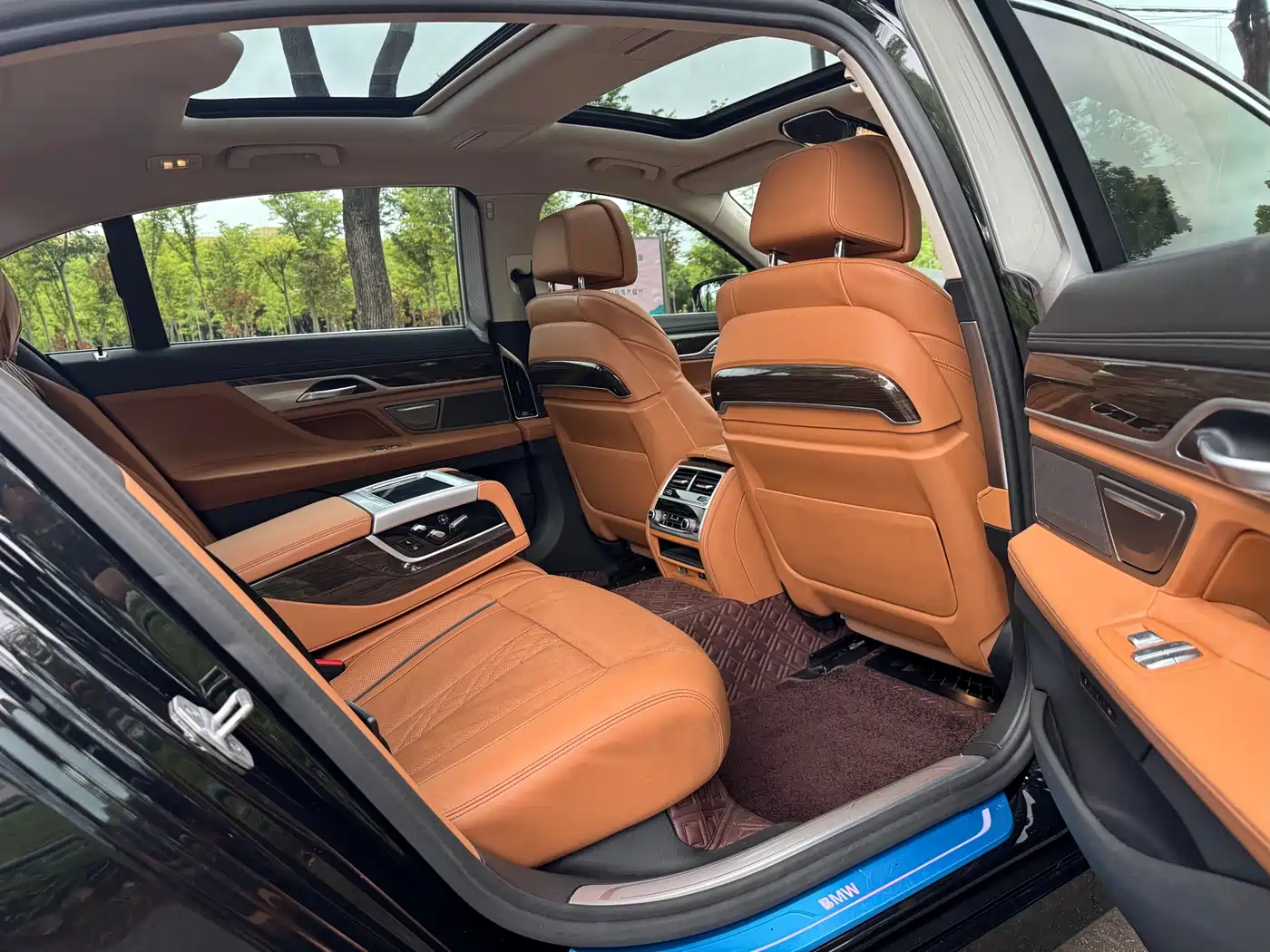 BMW 7 Series 2019 730Li Luxury Package фото 10