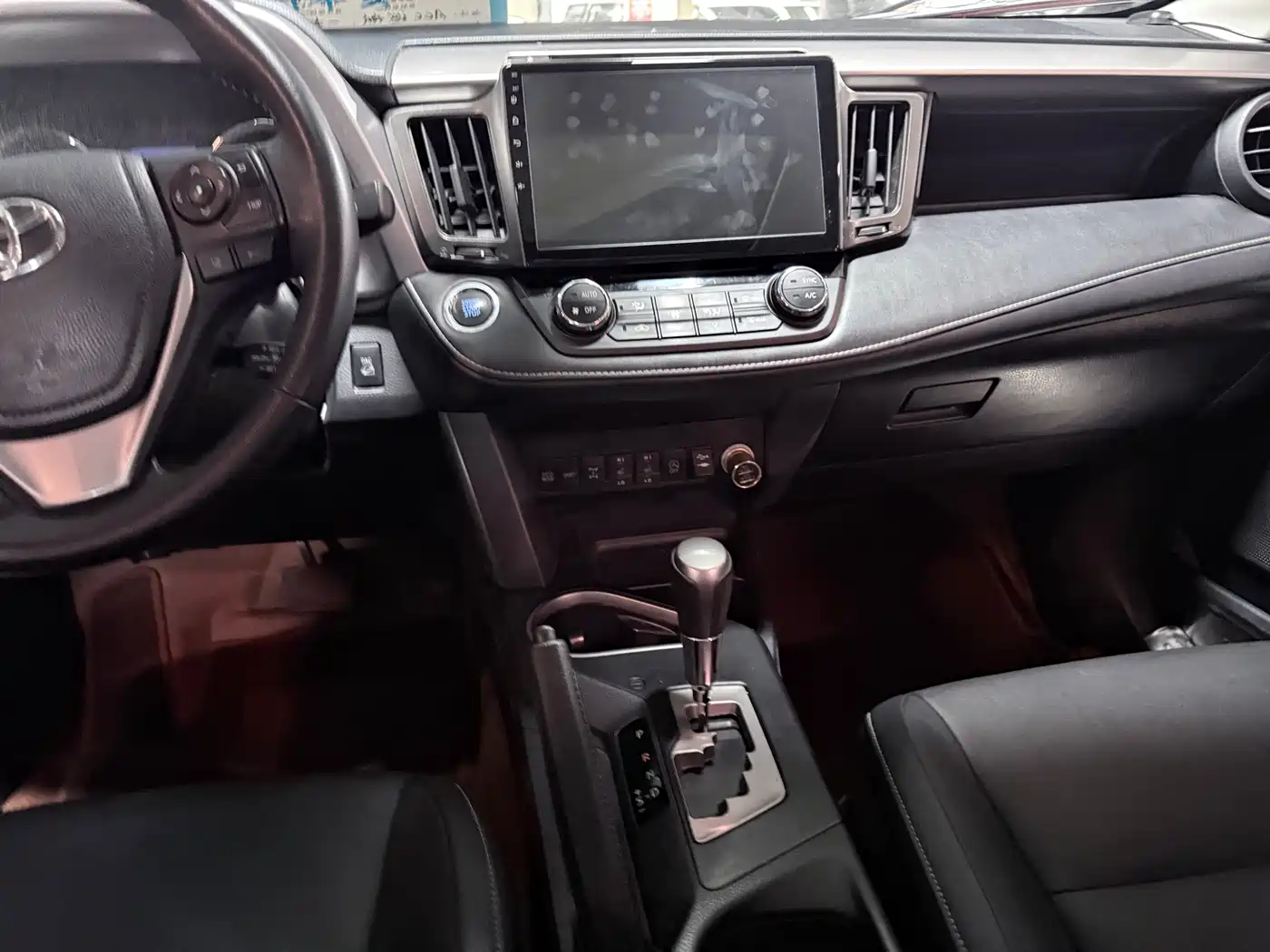 Toyota RAV4 Rongfang 2018 2.5L Automatic 4WD Elite i Edition фото 15