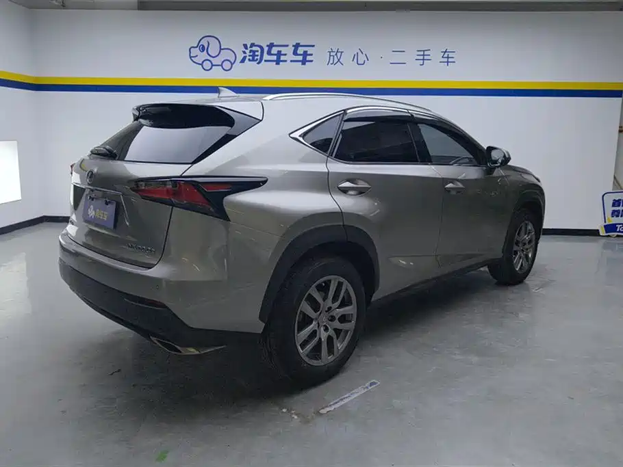 Lexus NX 2015 200t AWD F Sport фото 3