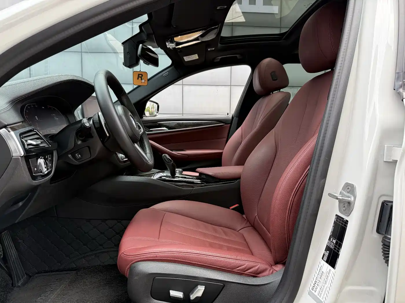 BMW 5 Series 2020 530Li Leading M Sport Package фото 15