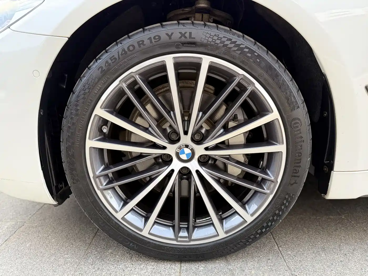 BMW 5 Series 2020 530Li Leading M Sport Package фото 17
