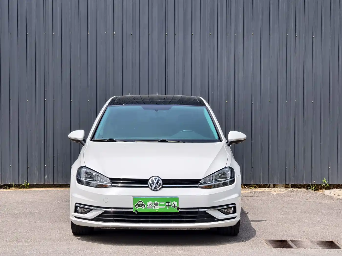 Volkswagen Golf 2020 200TSI DSG Comfort фото 2