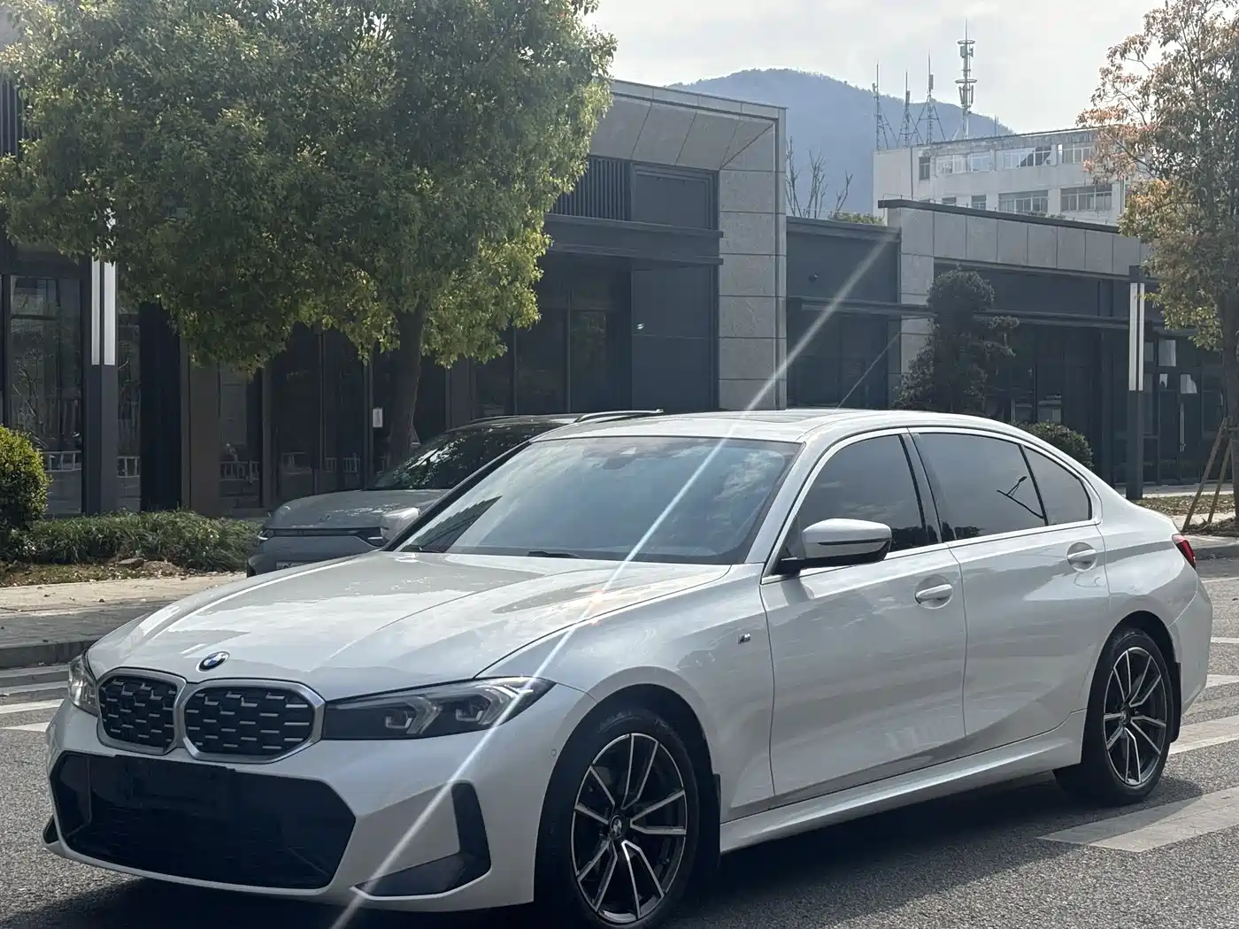 BMW 3 Series 2024 325Li M Sport Package