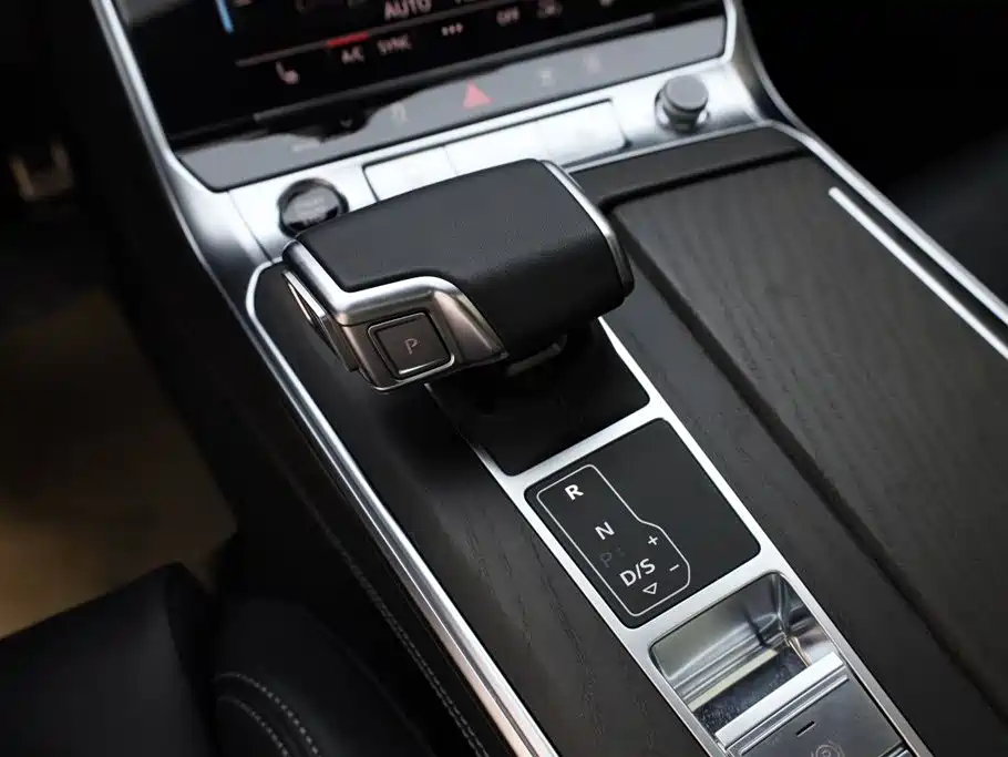 Audi A6L 2025 45 TFSI quattro Premium Sport + Exclusive Package фото 20
