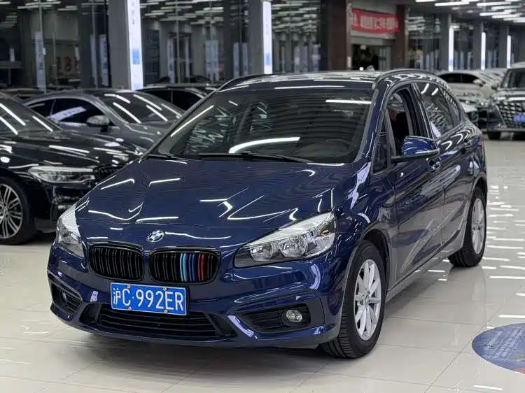 BMW 2 Series Touring 2016 218i Fashion Model