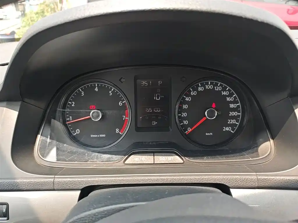 Volkswagen Lavida 2017 1.6L Automatic Comfort Edition фото 12