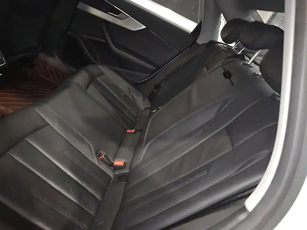 Audi A4L 2019 40 TFSI Fashion (China V) фото 17