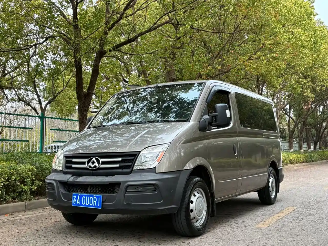 SAIC Maxus Xintu V80 2014 2.5T Aoyun Short Wheelbase Low Roof