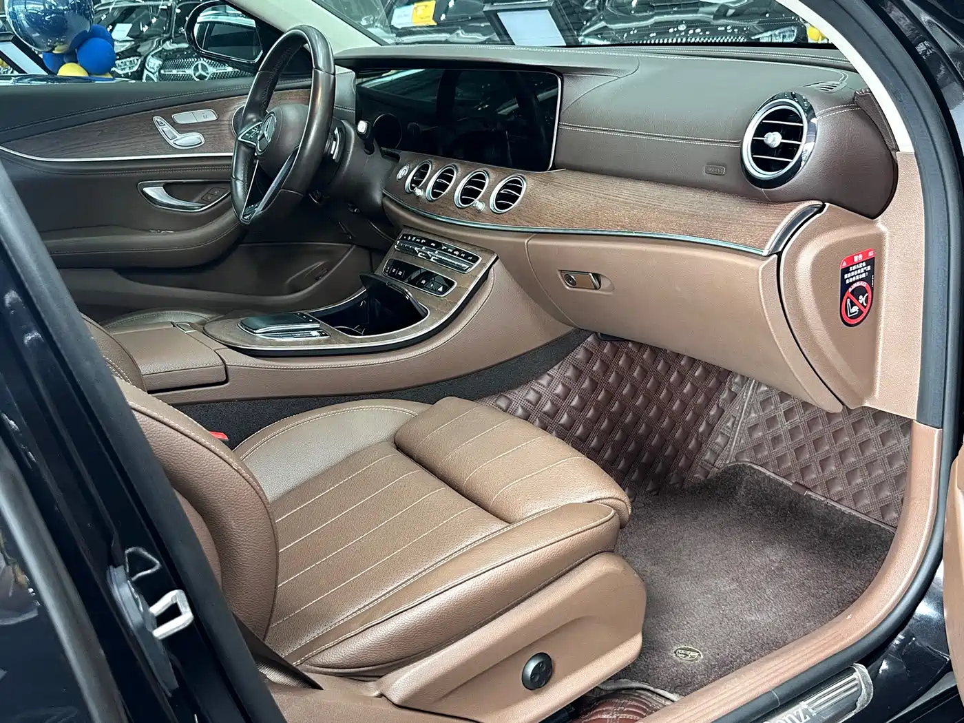 Mercedes-Benz E-Class 2022 E 260 L фото 5