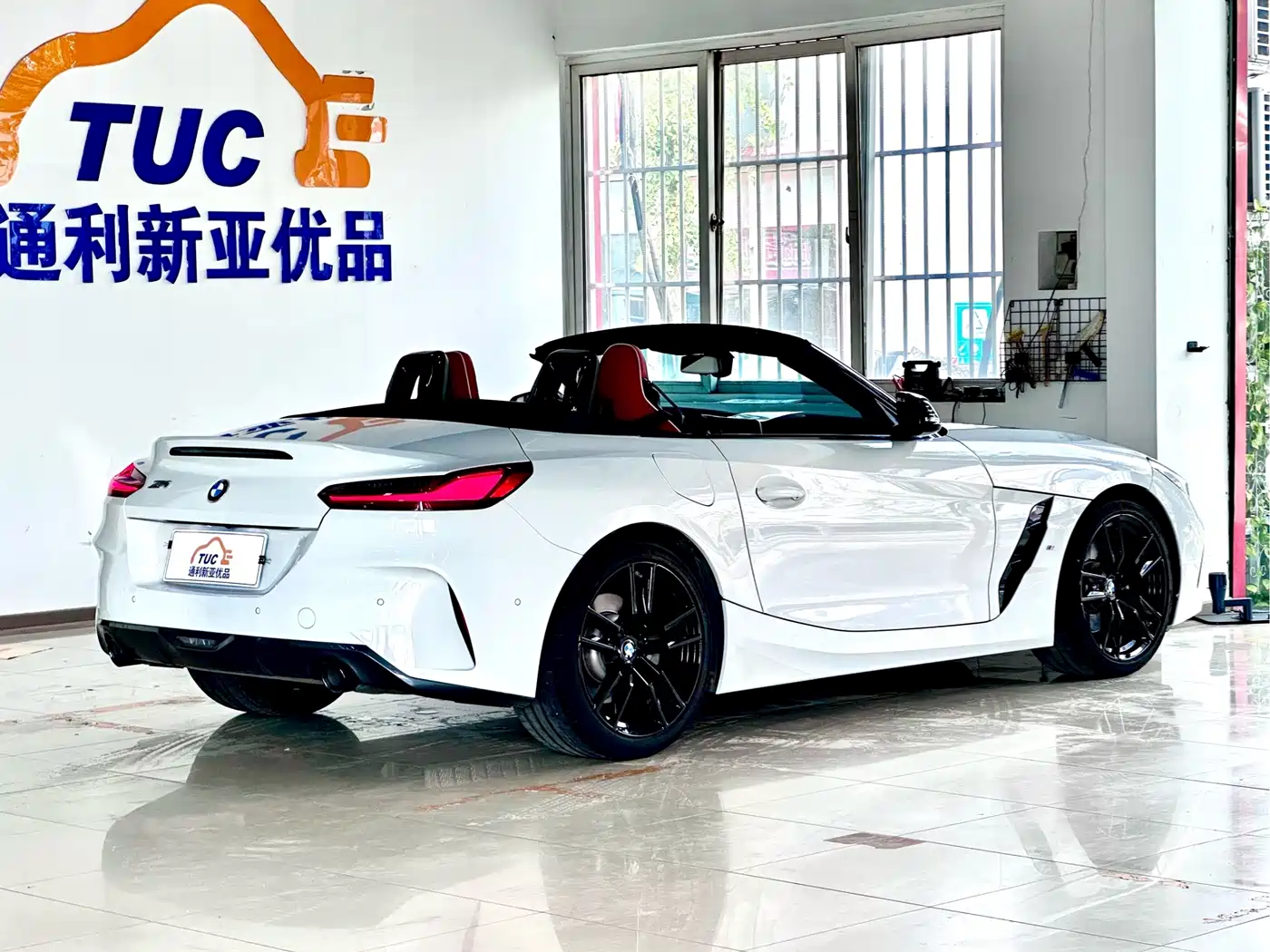 BMW Z4 2023 2022 sDrive 25i M Sport Shadow Edition