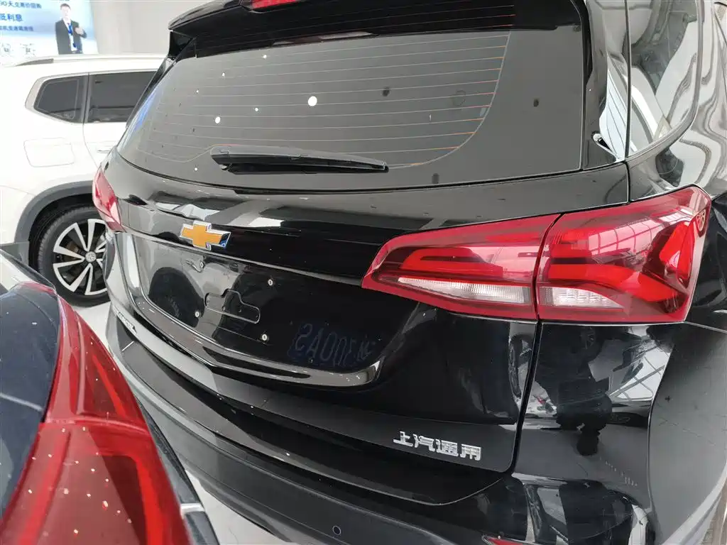 Chevrolet Equinox 2022 535T Galloping Edition фото 5