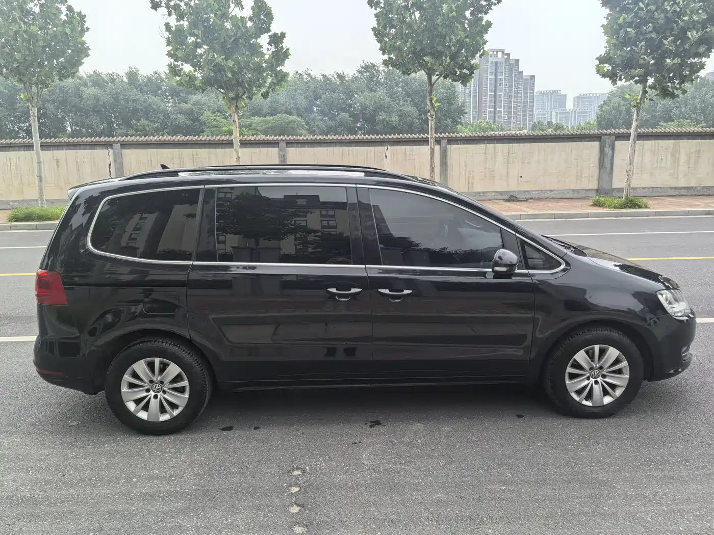 Volkswagen Sharan 2016 380TSI Comfort 7-seater фото 19