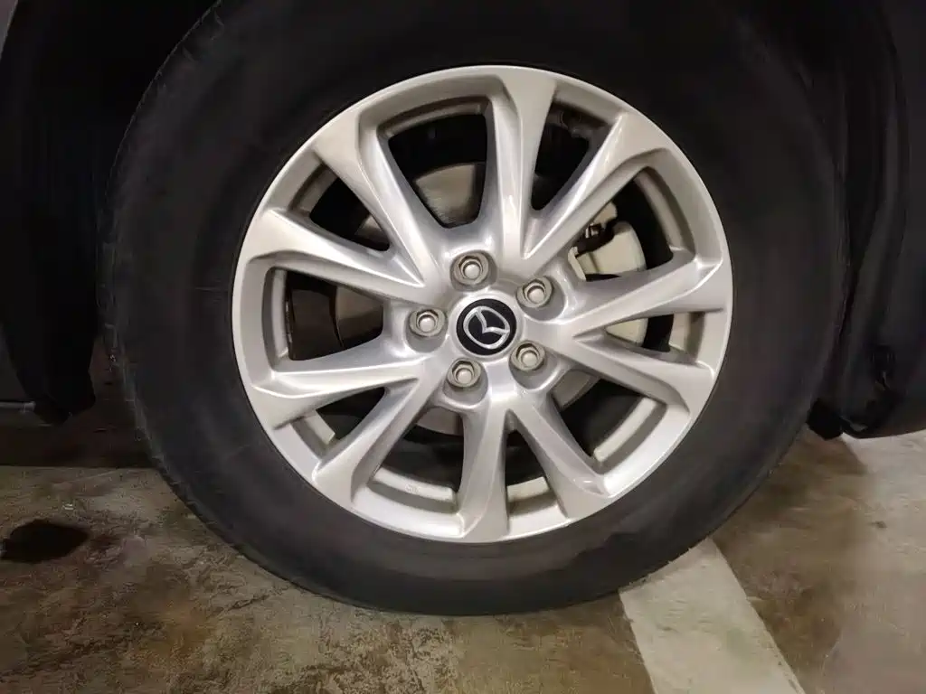 Фото 24 - Mazda CX-4