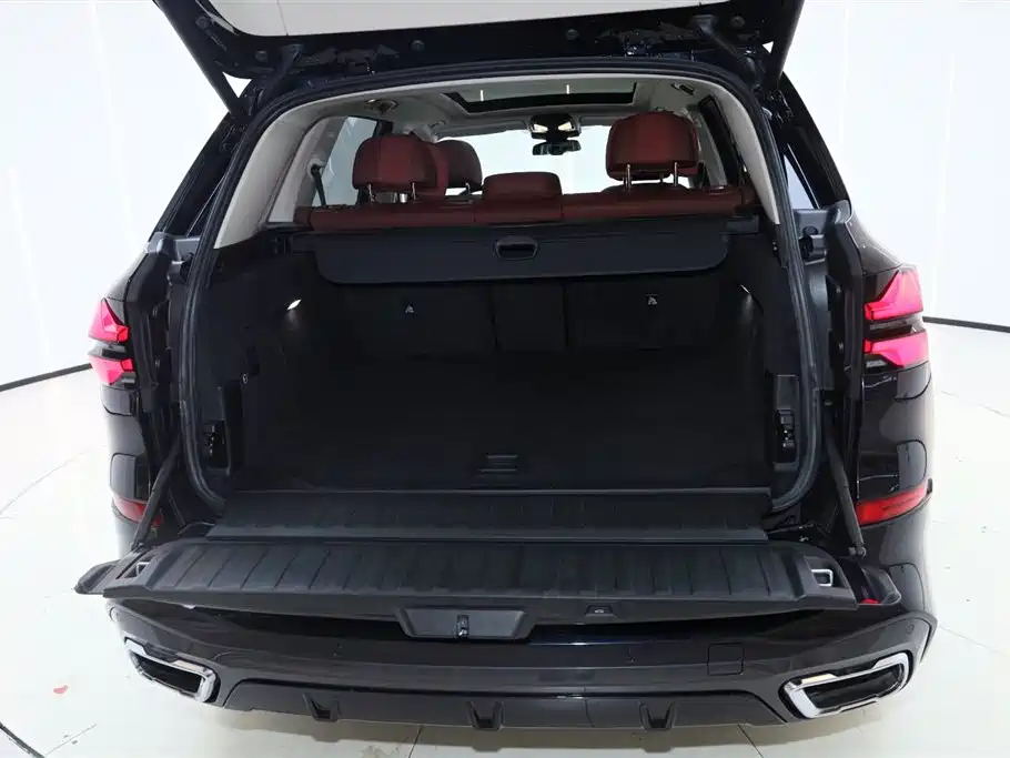 BMW X5 2023 xDrive 30Li Premium M Sport Black Night Package фото 13