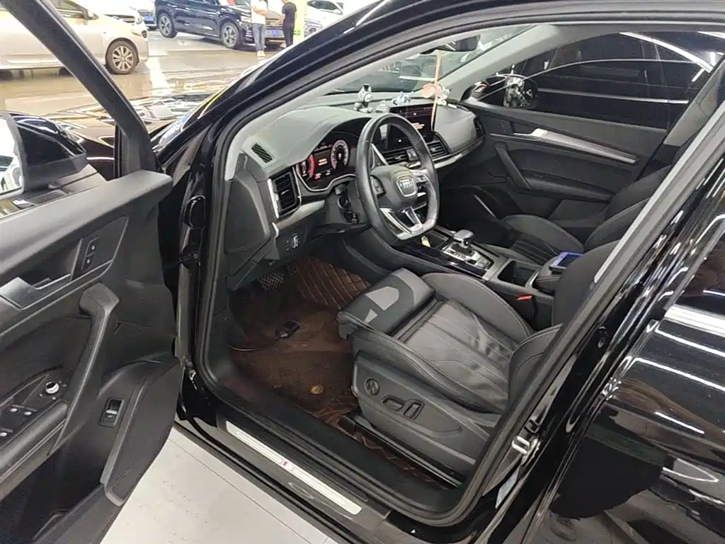 Audi Q5L 2022 Facelift 40T Luxury Dynamic фото 16