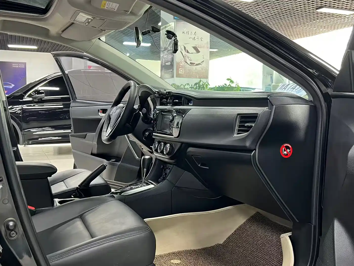 Toyota Levin 2016 1.8GS CVT Elite Edition фото 13